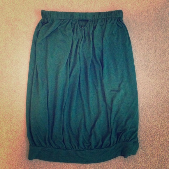 🎀Reduced!🎀Forest Green Velvet Tube Top Size P