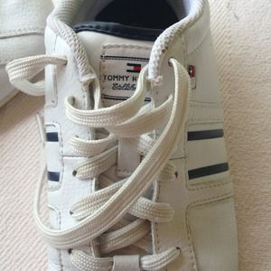 Timmy Hilfiger tennis shoes