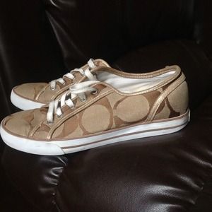 Coach Dahlia Tennis shoes/ sneakers