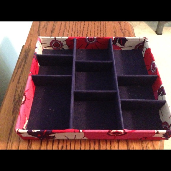 Drawer jewelry organizer