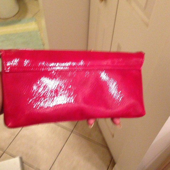 Red Clutch - Picture 2 of 3