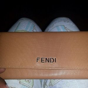 Fendi wallet , 100% authentic