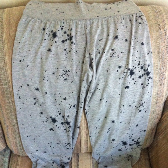 Leggings with diamond studs on them
