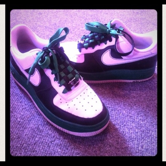 🚨REDUCED AGAIN🚨 Nike Air Force Ones sneakers