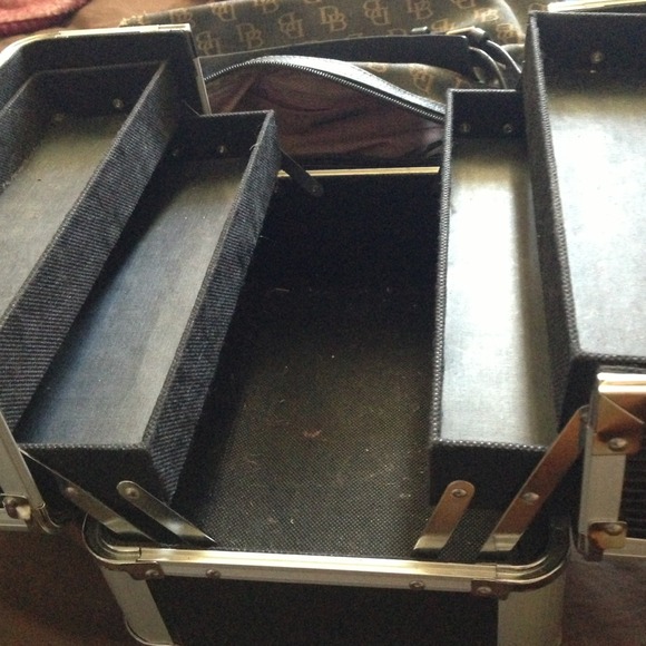 Retake photo of the combo! Back on sale!!!! - Picture 3 of 4