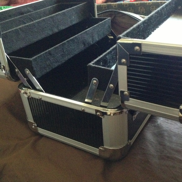 Retake photo of the combo! Back on sale!!!! - Picture 4 of 4