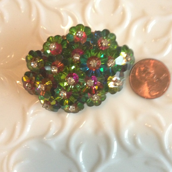 ⭐⭐GIFTED⭐⭐Vintage brooch