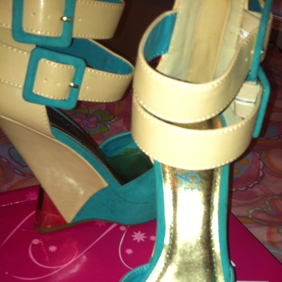 Wedges - Picture 2 of 2