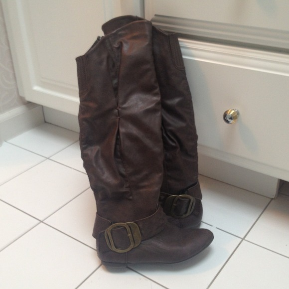 Brown boots