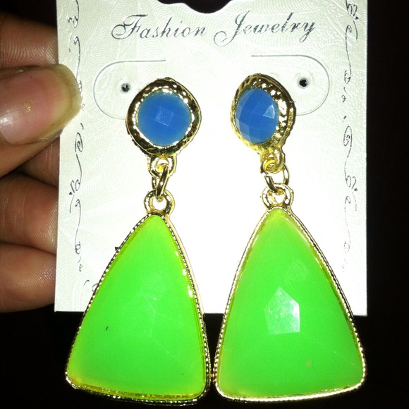 Earrings - Picture 2 of 2