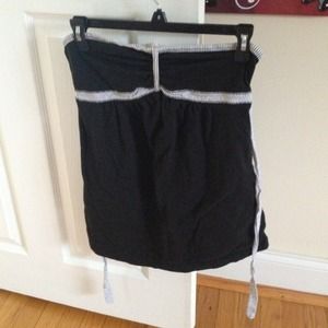 Black tube top with stretchy back
