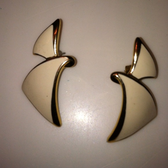 Earrings - Picture 2 of 2