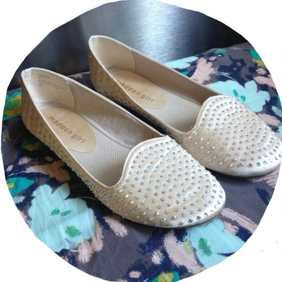 Madden Girl "Henree" Jewel Flats