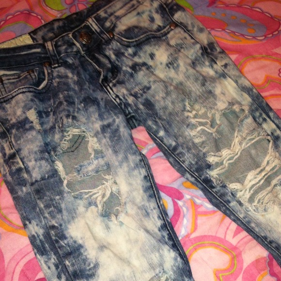 Jeans - Picture 3 of 4