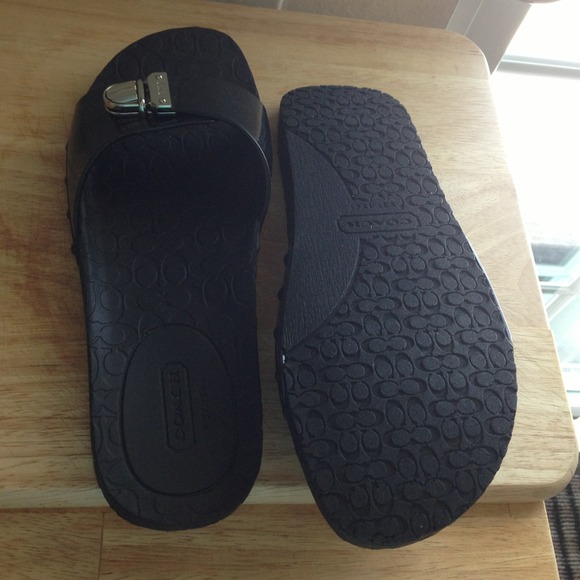Hold!coach sandals sze9Hold! until Friday!