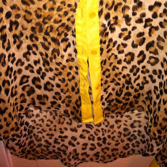 Blouse - Picture 2 of 2