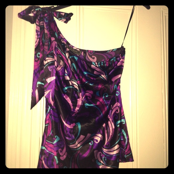Guess Tops - Cute Guess top