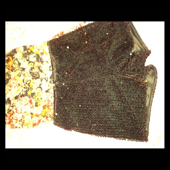 Shorts - Picture 1 of 3