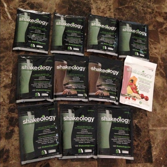 11 packets of shakeology! 3 different flavors!