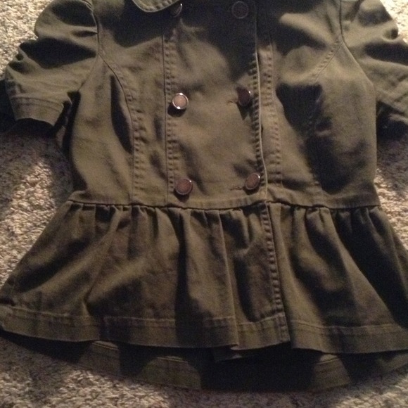Button vest 😍 - Picture 3 of 4