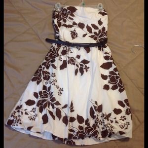 🎀REDUCED🎀Strapless Summer Dress