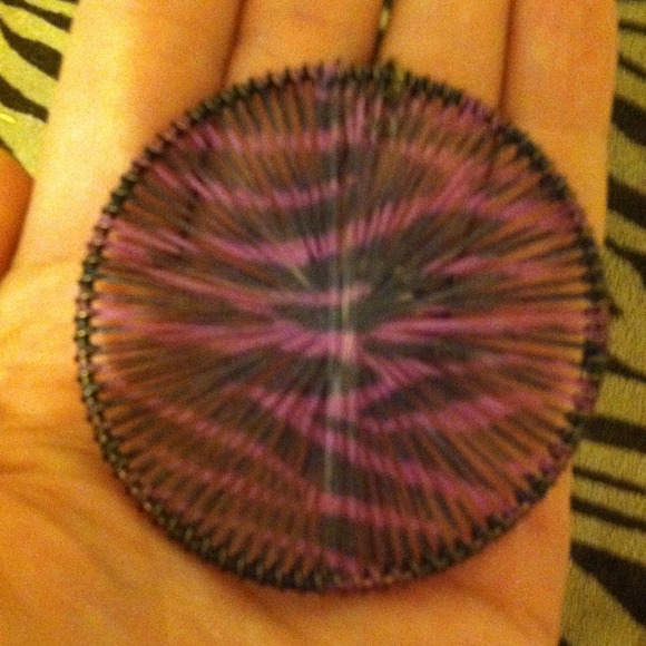 Zebra threaded earrings - Picture 2 of 3
