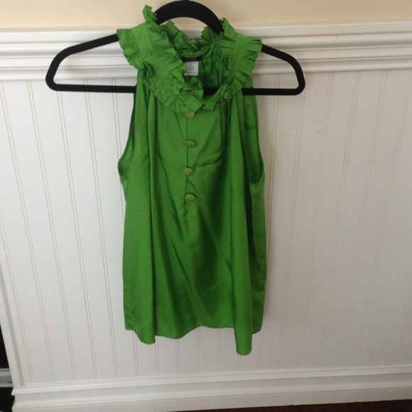Like green 100% silk sleeveless top.