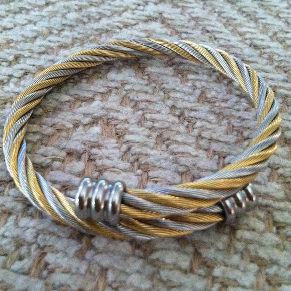 Stainless steel bracelet