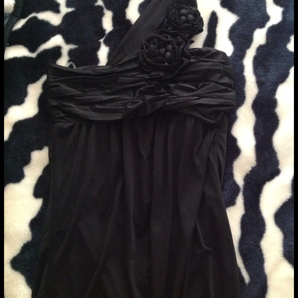 Donated❌Dress. One shoulder strap