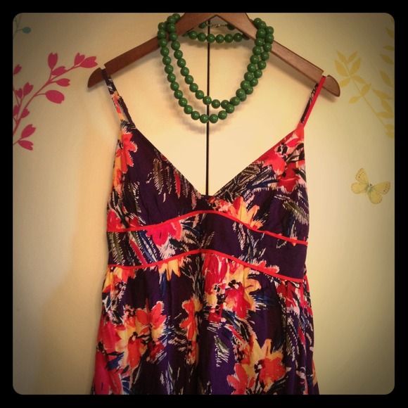 Beautiful summer dress! 🌸🌷🌺🌾