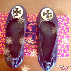 💚authentic brown Tory flats❤😍👍