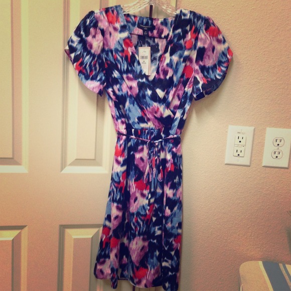 Banana Republic Dresses & Skirts - **Sold** Banana Republic Silk Dress