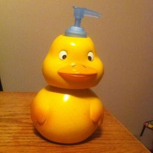 Quacking bobble head soap dispenser