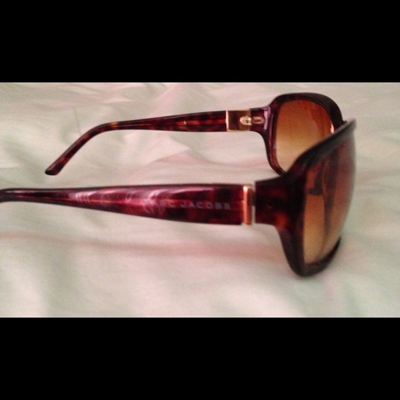 🌟REDUCED🌟Marc Jacobs Sunnies🌟 gorgeous! - Picture 2 of 3