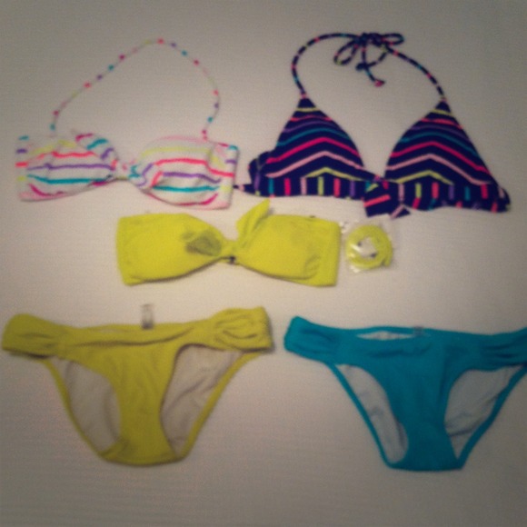 *SOLD* Victoria's Secret Small swimsuit lot