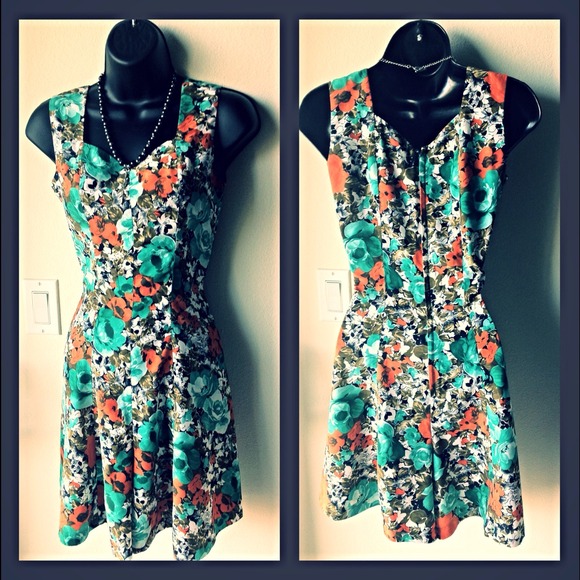 ❌SOLD❌ Vintage culottes floral romper