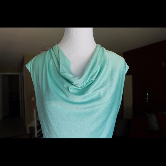 *****SOLD in bundle*****Vintage mint color dress - Picture 2 of 3