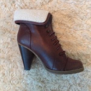 Woman's Boots