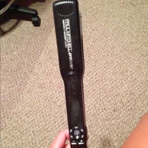 Paul Mitchell ceramic flat iron