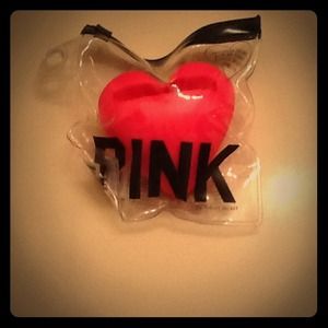 TRADED VS Pink iPhone 4/4S heart amplifier