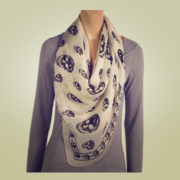 Alexander McQueen Accessories - ⬇Lowered 2X⬇ Alexander McQueen Skull Scarf