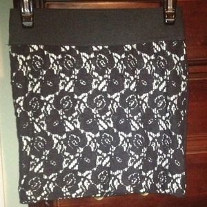 Black and tan lace skirt