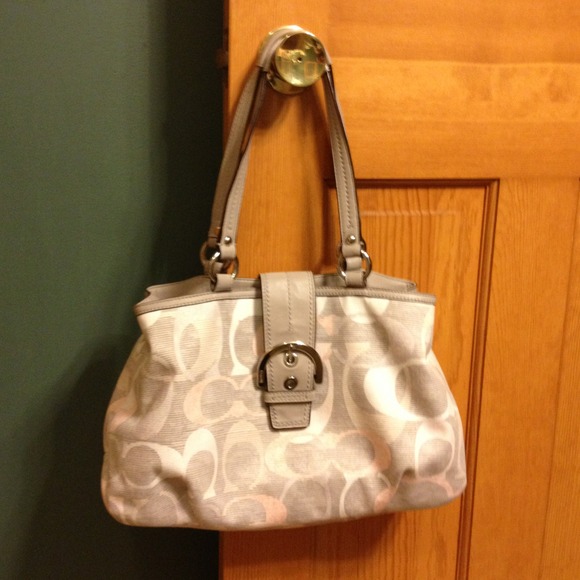 Gorgeous Coach Handbag