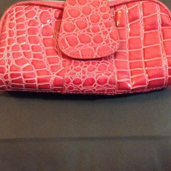 Bare Minerals pink clutch