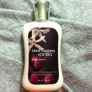 Black raspberry Bonilla bath & body works lotion.