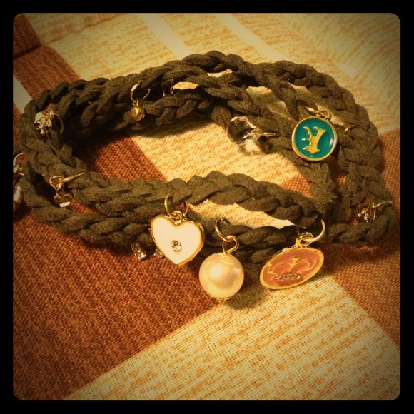 NWOT! twining knit dark green bracelet