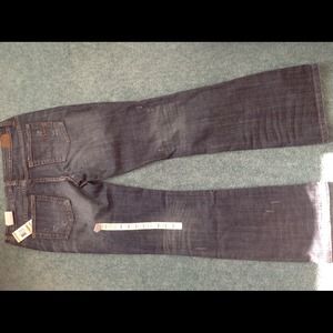 Standard low rise 17" leg opening