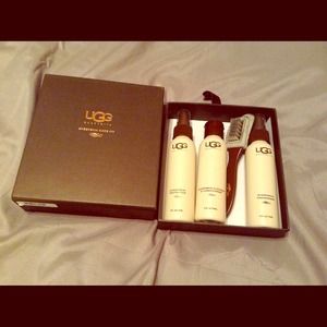 UGG sheepskin care kit