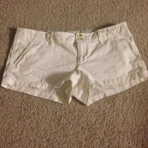 White American eagle shorts