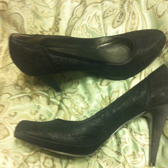 Bandolino black platforms